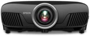 最佳整体 4K 家庭影院投影机：Epson Pro Cinema 4050 4K Projector 